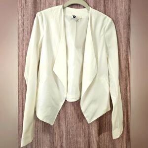 **Divided by H&M Women's White Open-Front Blazer - Size 4**